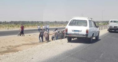 مصرع شخص وإصابة 3 آخرين فى انقلاب سيارة بالسويس