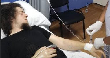 الساحر التركى ينشر صورته خلال تلقى العلاج بمصر.. ويؤكد: الوضع الحالى أفضل