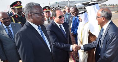 فيديو و صور.. الرئيس السيسى يصل السودان فى زيارة تستغرق يومين 