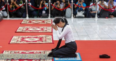 صور.. زعيمة ميانمار تشارك فى إحياء اليوم الوطنى للشهداء