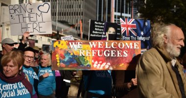 صور.. مظاهرات فى أستراليا للمطالبة بحسن معاملة اللاجئين