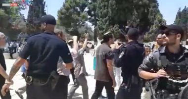 الاحتلال الإسرائيلي يعتقل فتى بالقدس ويفرج عن 4 آخرين 