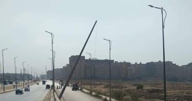 شكوى من عمود كهرباء آيل للسقوط أعلى كوبرى الميثاق بمدينة نصر