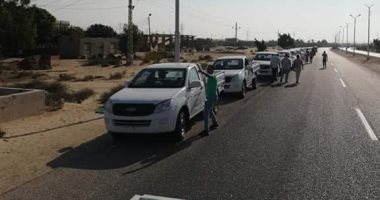 اليوم... محافظ شمال سيناء يسلم 25 سيارة ربع نقل للشباب 