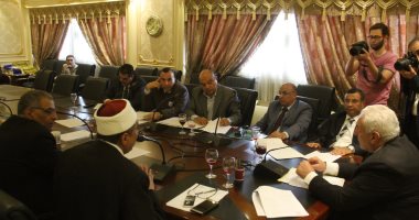 صور.. "دينية البرلمان" توصى بتعيين العمال المؤقتين واليومية بوزارة الأوقاف 