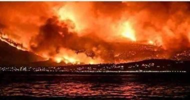 صور.. الصيادون المصريون باليونان ينقذون 70 شخصا من حريق فى إحدى المدن