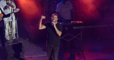 صور.. عمرو دياب يحيى حفلا غنائيا فى اليونان قبل طرح ألبوم "كل حياتى"