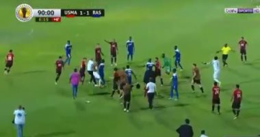 عنف وفوضى بين لاعبى اتحاد الجزائر ورايون سبور فى الكونفدرالية.. فيديو