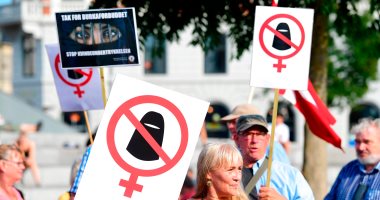 صور.. مظاهرات فى الدنمارك ضد تطبيق قانون حظر ارتداء النقاب فى الأماكن العامة