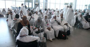 لجان وزارة السياحة بالمنافذ والمطارات تتابع إجراءات عودة الحجاج