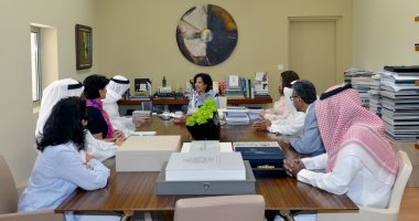 الشيخة مى تلتقى أسرة الأدباء والكتاب فى البحرين استعدادًا لليوبيل الذهبى