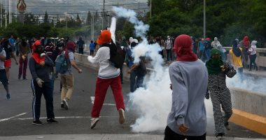 صور.. استمرار الاحتجاجات وأعمال العنف فى هندوراس لارتفاع الأسعار