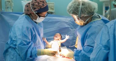 دراسة: 70% من الأطباء يجرون الولادة القيصرية خوفاً من المقاضاة 