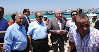 وزير الزراعة يتفقد أعمال تطوير ميناء الصيد بطور سيناء ويوجه بالانتهاء العام الجارى