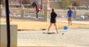 فيديو.. اعتقال رجل فى إشبيلية لخلع ملابسه وإثارة الذعر بين السياح