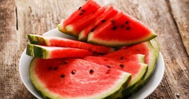 فوائد البطيخ للجسم منها فقدان الوزن
