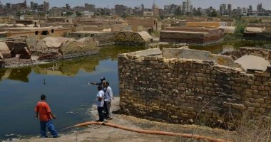 صور.. محافظ السويس يمنع الدفن نهائياً بالمقابر القديمة بالأربعين