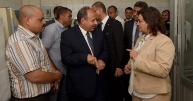 صور..محافظ الإسكندرية ونائب وزير الزراعة يتفقدا معمل بحوث الأغذية بالإسكندرية