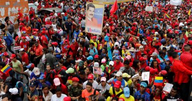صور.. الفنزويليون يتظاهرون للمطالبة بمحاسبة المتورطين فى محاولة اغتيال مادورو