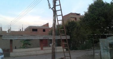 فيديو وصور.. تهالك محولات وأعمدة الكهرباء بقرية الهماص بسوهاج