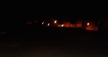 قارئ يشكو من ظلام شوارع قرية الصداقة بأسوان بسبب تلف أعمدة الإنارة