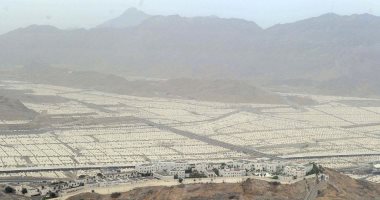 مسجد الخيف.. ذاكرة النبوة فى قلب منى ومقصد الحجاج للتعبد والسكينة مشعر منى