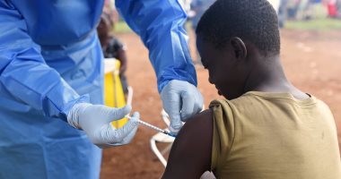 صور..الكونغو تطلق حملة مكبرة للتطعيم ضد "الإيبولا" بعد مصرع 44 شخصا