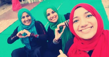 قارئة تشارك صحافة المواطن بصور مع بناتها بعد أداء صلاة عيد الأضحى