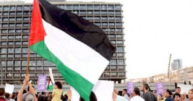 الكنيست الإسرائيلى يناقش معاقبة من يرفع علم فلسطين بالسجن عام 