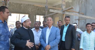 وزير الأوقاف يتفقد أعمال إنشاء مسجد الرحمن الرحيم بالغردقة.. صور