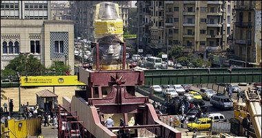 12 عاما على نقل تمثال رمسيس إلى المتحف المصرى الكبير