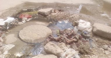إضبط مخالفة: مياه الصرف الصحى تغرق منطقة حى الزهور بمدينة بلبيس