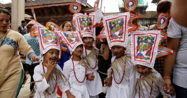 صور.. آلاف المواطنين يحتفلون بـ"يوم الوفاء" فى نيبال