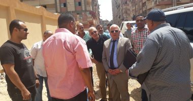  محافظ بورسعيد يوجه بسرعة انتهاء أعمال تجهيز رصف شوارع منطقة بورتكس