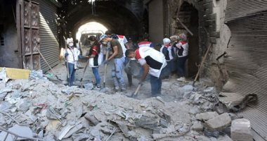 صور.. سوريون يتطوعون بحملة "سوا بترجع أحلى" لإعادة الحياة لمدينة حلب