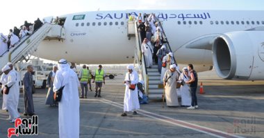 مصر للطيران تسير 26 رحلة جوية اليوم وغداً لإعادة 5890 حاجاً 
