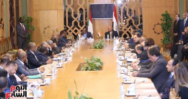 شكرى يجرى محادثات سياسية مع نظيره السودانى على هامش اللجنة الوزارية المشتركة