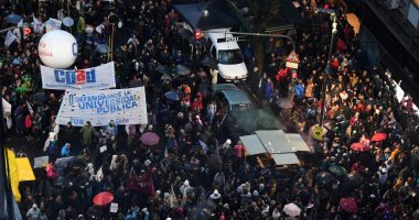 صور..إضرابات ومسيرات للمعلمين فى جامعات الأرجنتين للمطالبة بزيادة الرواتب