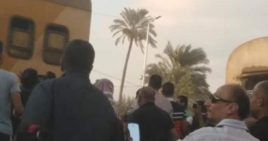 صور.. انفصال عربتين من قطار أبوقير بالإسكندرية القادم من رشيد دون اصابات