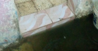 قارئ يشكو من انتشار مياه الصرف الصحى بشارع المعهد الدينى بمنطقة بشتيل