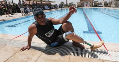 متحدو الإعاقة ضحايا داعش يمارسون السباحة فى العراق