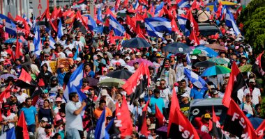 مؤيدو رئيس نيكاراجوا يتظاهرون بـ"قذائف الهاون" لرفض العنف