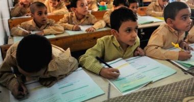 "التعليم" تبدأ فحص طلبات المتقدمين للعمل بامتحانات المصريين فى الخارج