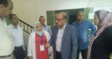 وكيل "صحة أسيوط" يحيل 13 عاملًا بالإدارة الصحية بشرق للتحقيق خلال جولة مفاجئة