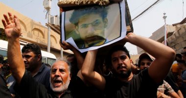 أهالى البصرة العراقية يشيعون جثامين قتلى المظاهرات