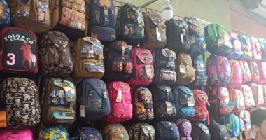 الغرفة التجارية بالقاهرة توزع 1000 شنطة مدرسية للأسر الأكثر احتياجًا