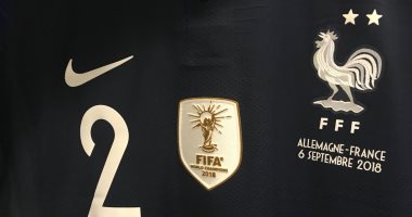صور.. النجمة الثانية وشعار كأس العالم على قميص فرنسا ضد ألمانيا