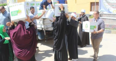 لليوم الثالث.. قافلة الأزهر لشمال سيناء توزع 1500 عبوة غذائية وكسائية 