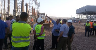 محافظ أسيوط يوجه بالتواجد الميدانى لمتابعة إصلاح عطل محطة كهرباء غرب المحافظة