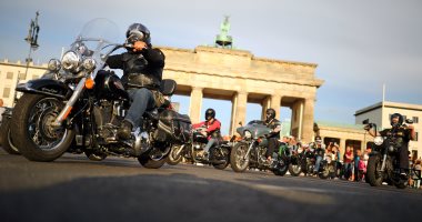 راكبو الدراجات في ألمانيا يقطعون الطريق للمطالبة بتحسين وسائل النقل العام